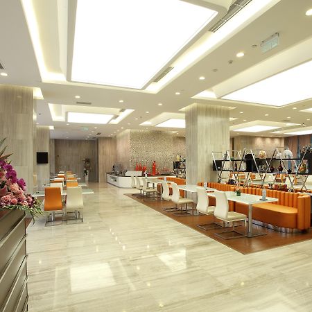 Holiday Inn Express Chengdu Wuhou By Ihg-Wuhou Temple And Jinli Bagian luar foto