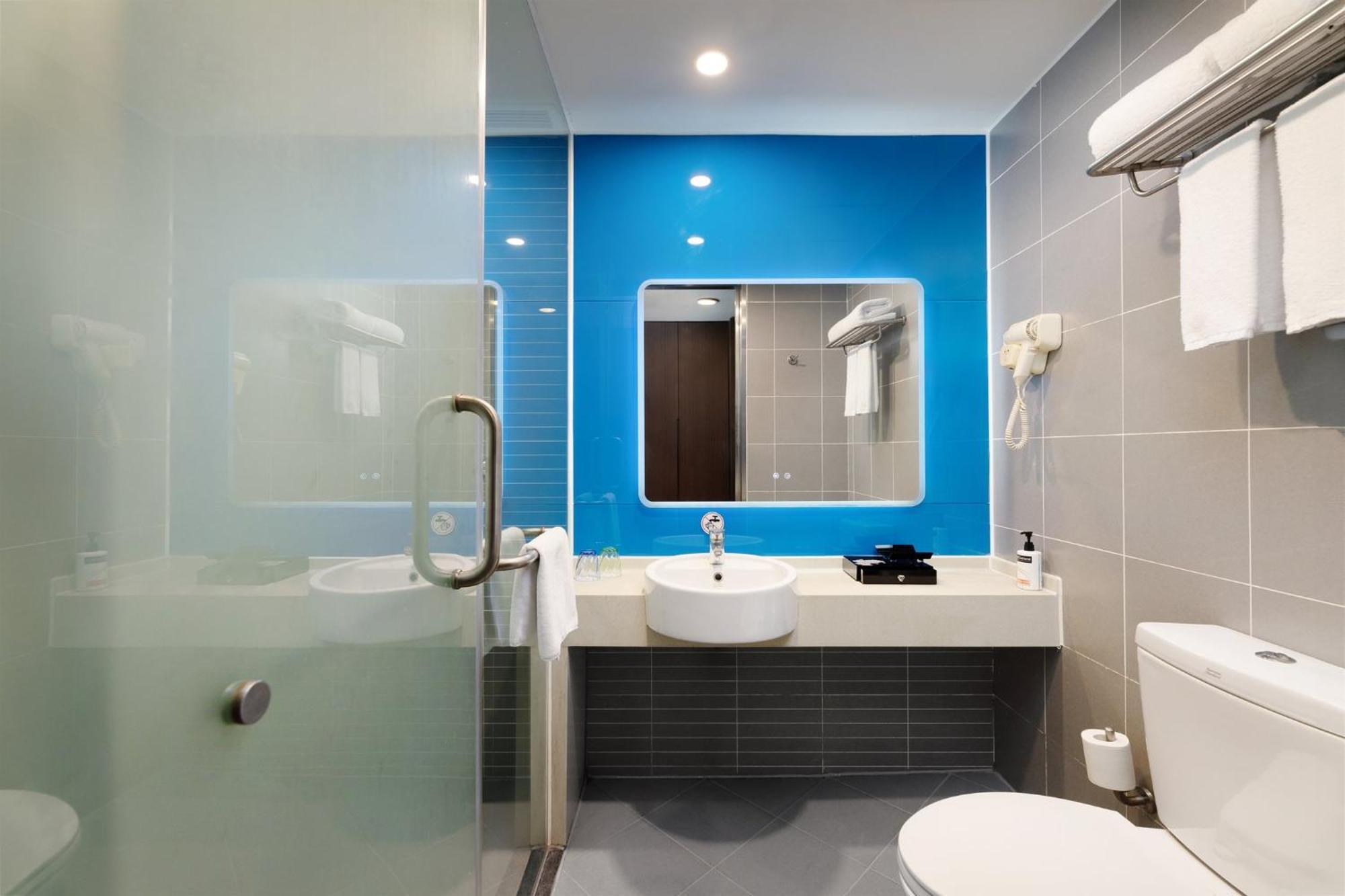 Holiday Inn Express Chengdu Wuhou By Ihg-Wuhou Temple And Jinli Bagian luar foto