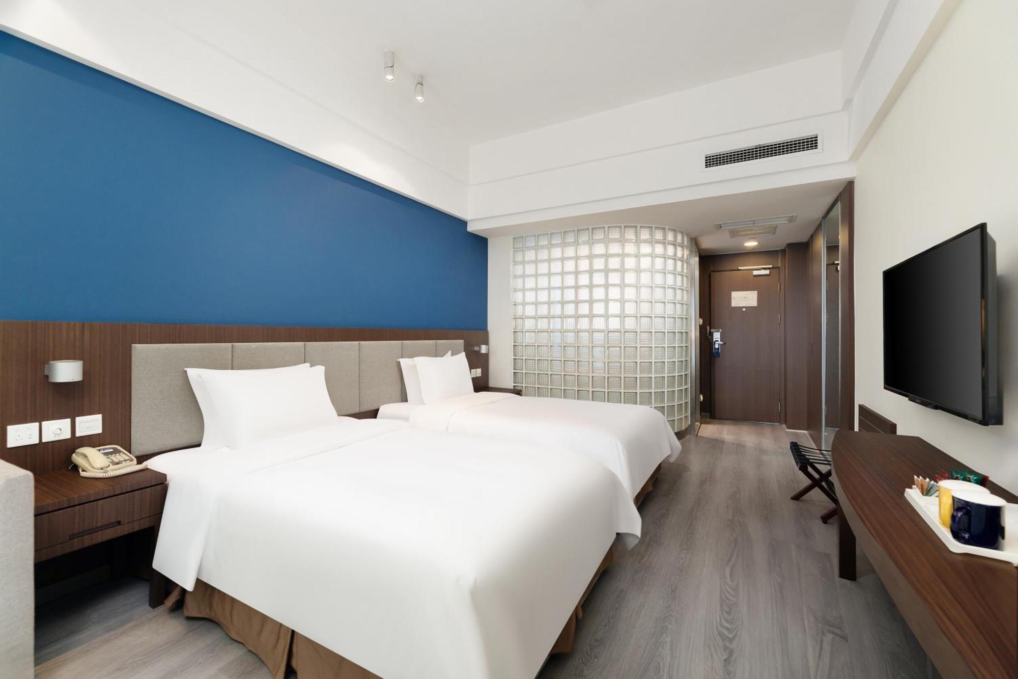 Holiday Inn Express Chengdu Wuhou By Ihg-Wuhou Temple And Jinli Bagian luar foto