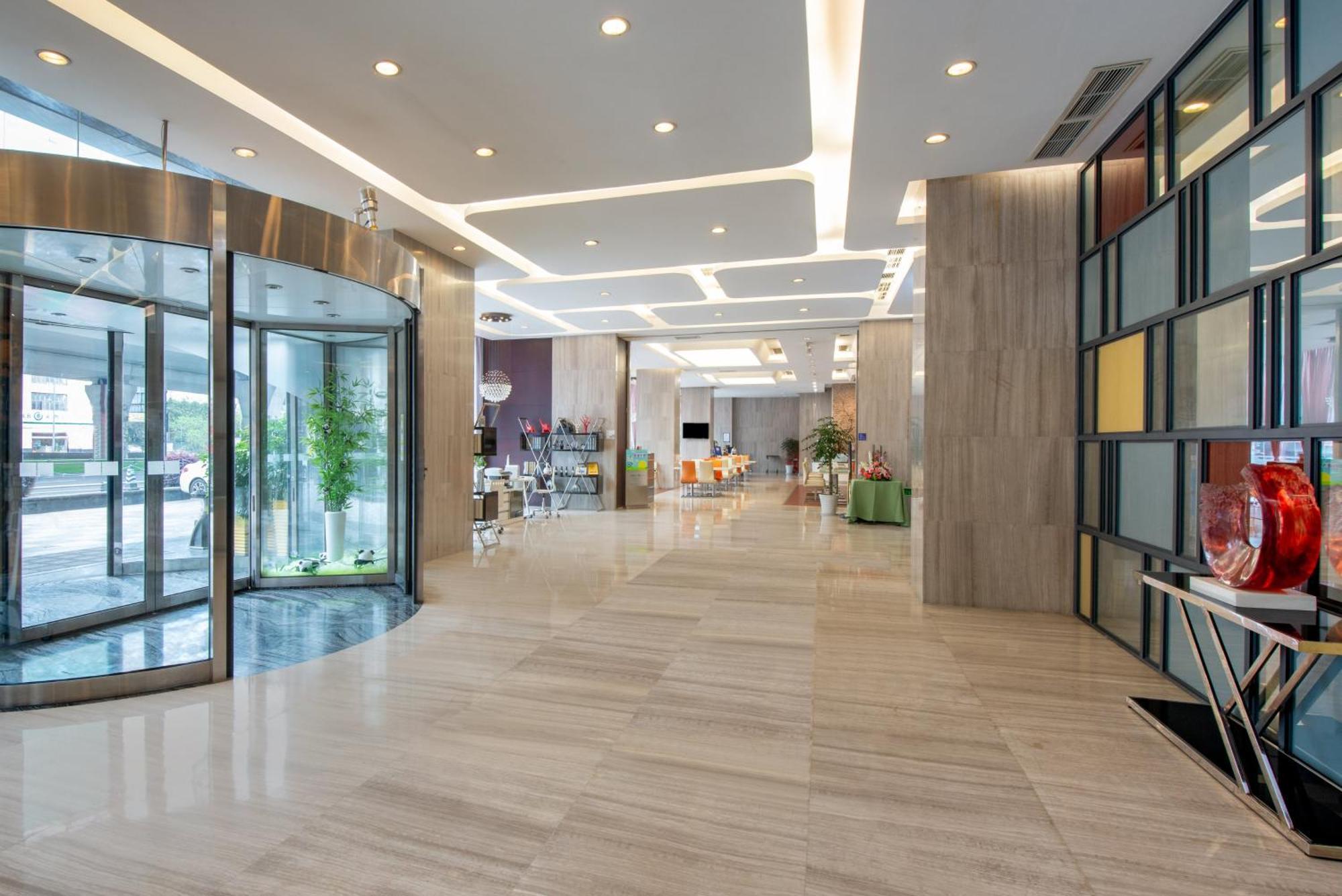 Holiday Inn Express Chengdu Wuhou By Ihg-Wuhou Temple And Jinli Bagian luar foto