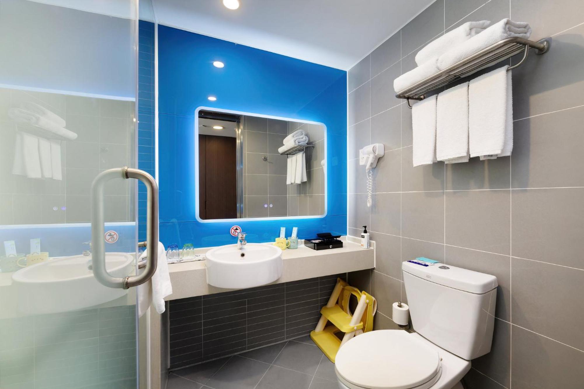 Holiday Inn Express Chengdu Wuhou By Ihg-Wuhou Temple And Jinli Bagian luar foto